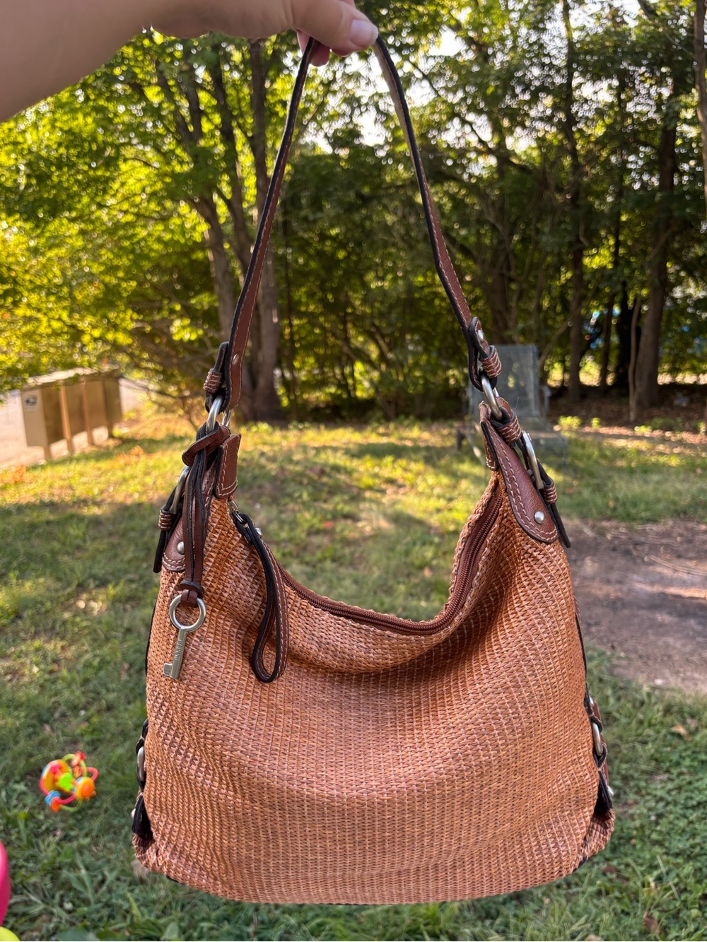 Vintage Fossil Woven Brown Shoulder Bag - Stylish Everyday Hobo